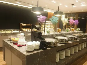 Full Kind Hotel - Restaurant