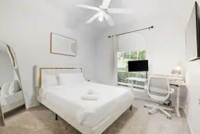 Luxury 5BR Frisco Home with Sauna, Theater & Games - Rom