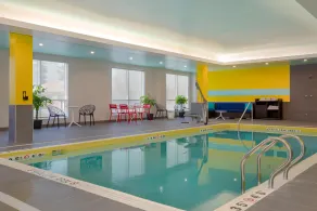Tru By Hilton Gananoque, On - Piscine
