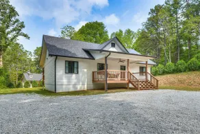 5 Mi to Tallulah Gorge State Park: Tiger Home - Innvendig