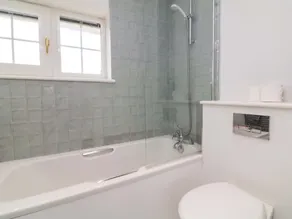 Heanton Lodge - Bathroom