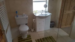 Pendine Sands Guest House - Bathroom