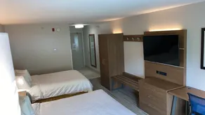 Holiday Inn Express Hotel & Suites Weston by IHG - Room