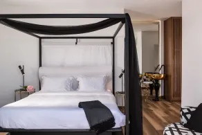 Nefeles Luxury Suites - Chambre
