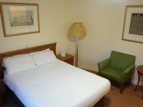 Corner House Hotel - Habitación