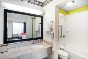 OYO Hotel Oklahoma City South I-35 and SE 29th - Salle de bain
