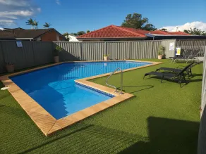 Port O'Call Motel - Pool