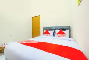 Siliwangi Guest House Syariah Tasikmalaya RedPartner - Room