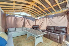 6 Mi to Atlanta Airport! Home w/ Furnished Patio - Innvendig