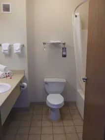 Super 8 by Wyndham Columbia East - Salle de bain