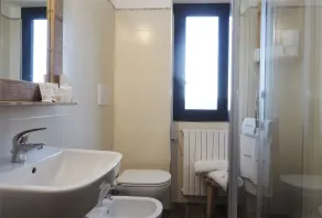 Hotel Spa Toscana - Locanda Il Rustichello - Baño