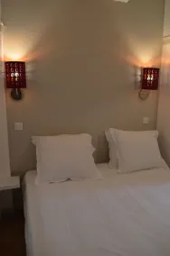 Hôtel Les Corps Saints - Room
