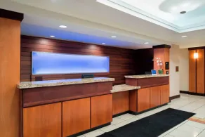 Fairfield Inn & Suites by Marriott State College - Réception