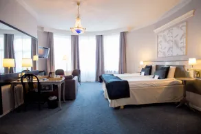 Crystal Plaza Hotel - Room