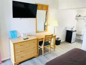 Super 8 by Wyndham Fort Scott - Zimmer