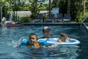 Hamptons Vacation Inn - Pool