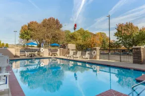 Comfort Inn Greensboro - Kernersville - Piscine
