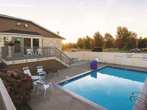 La Quinta by Wyndham Woodburn - Piscine