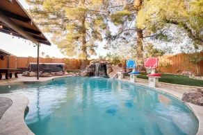 1-acre Las Vegas Getaway: Pool, Spa & Tennis Court - Interior