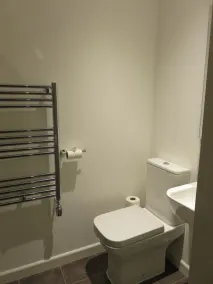 The Cardinals Hat - Bathroom