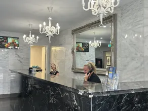 Crown on Darby Newcastle - Reception