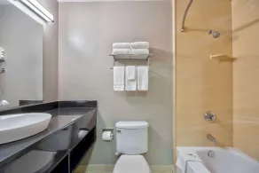 Studio 6 Extended Stay - San Antonio, TX - Six Flags - Bathroom