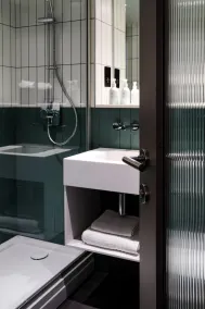 Southgate Hotel London - Bathroom