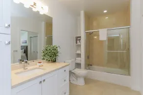 Evolve Fenway Diamond - Bathroom
