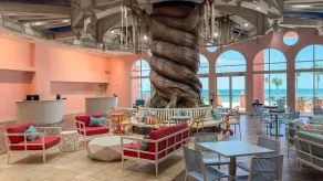 Pink Shell Beach Resort and Marina - Réception