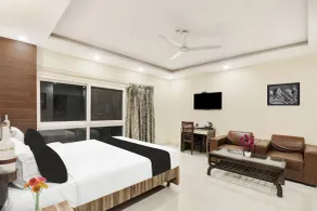 Super Townhouse Kankarbagh Formerly Kunwar Alcajars - Chambre