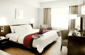 Java Paragon Hotel & Residences - Room