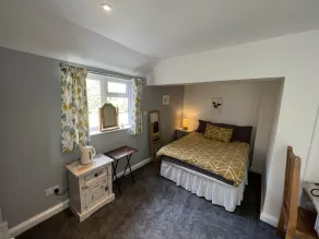 The Ship Inn - Quarto