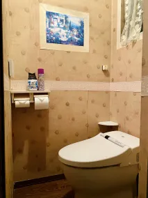 Mango - Bathroom