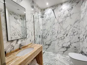 Hotel Gold - Bathroom