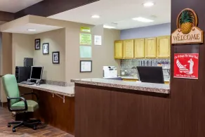 Super 8 by Wyndham Adrian - Lobby