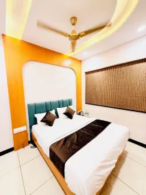 Hotel Hira Palace - Room