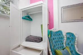Beverly Hills Celebrity Home - Chambre