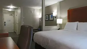 Comfort Inn & Suites Brunswick I-95 - Chambre