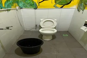 Hotel O Kost Bu Tutik Syariah - Bathroom