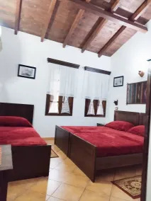 Guva Mangalem Boutique Hotel & Restaurant -Berat Old Town View - Habitación