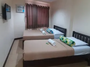 Calamba Pension Plaza - Chambre
