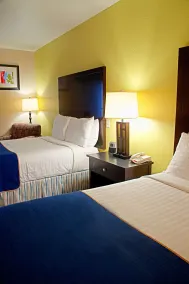 Super 8 by Wyndham Irving/DFW Apt/North - Chambre