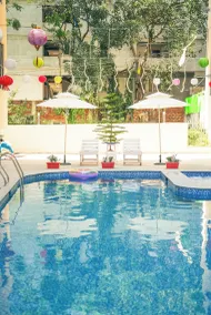 La Bela Casa Suites Candolim - Piscina