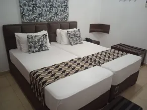 Larn's Villa Hotel & Apartment - Zimmer