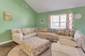 Pets Welcome! Spacious Boligee Home w/ Yard - Interior