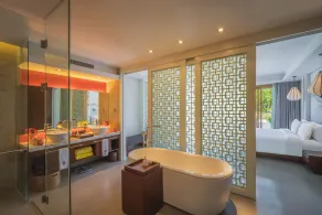 Angsana Lang Co - Bathroom