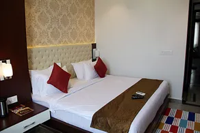 Hotel Taj Heights - Room