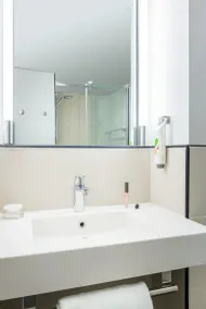ibis Styles Paris La Défense Courbevoie - Bathroom