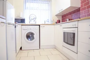 Perfect Central City Location - Parking - 4 Beds - 2 Bedrooms - Chambre