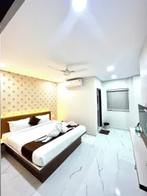Hotel Mithra Grand - Room